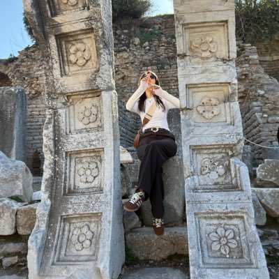 Biryaree's profile picture. bir ince hâl