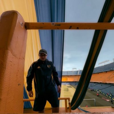 12moramartin's profile picture. Si me andan buscando, estoy en la tribuna. Boca, siempre Boca.