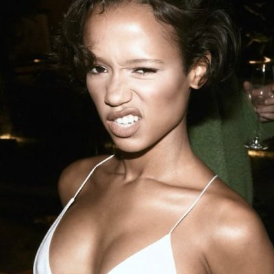 yunoroz's profile picture. 