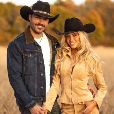 ModelModeAllie_'s profile picture. @ranchinlegacy 🩷