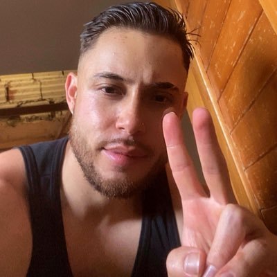 nicolasleonfx's profile picture. Chi dorme non piglia pesci 🏛️ God first