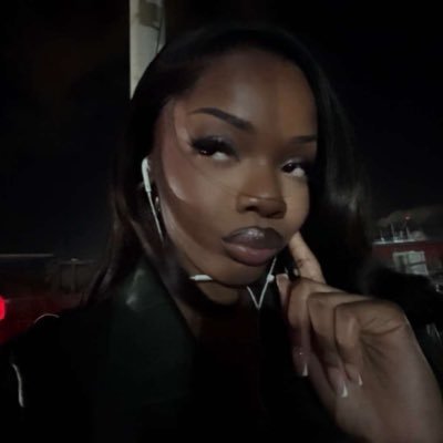 chelseasomba's profile picture. Media/Marketing & Creative Direction.      I’m dyslexic, I said what I said.