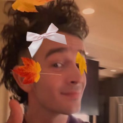 sadasitseems's profile picture. 