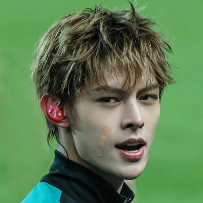 chaeyoungfreak's profile picture. kindness, sweetness, is this for me? ( ꩜ ‸ ꩜;)⁭ ⁭