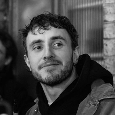 rssngthot's profile picture. 