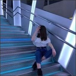 Yvouqqor2676's profile picture. 