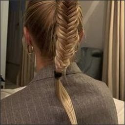 Erfwouku136's profile picture. 