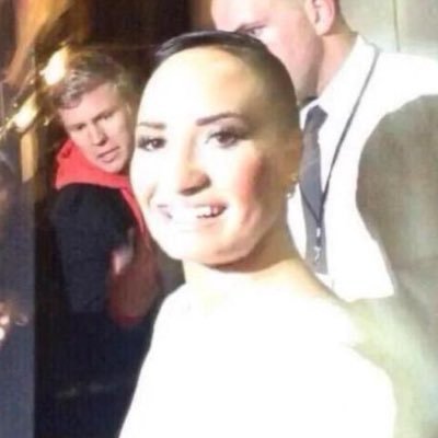 jovemrevel's profile picture. tudo ocorre como deve irmao