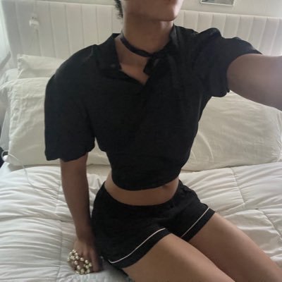 universe1316's profile picture. 