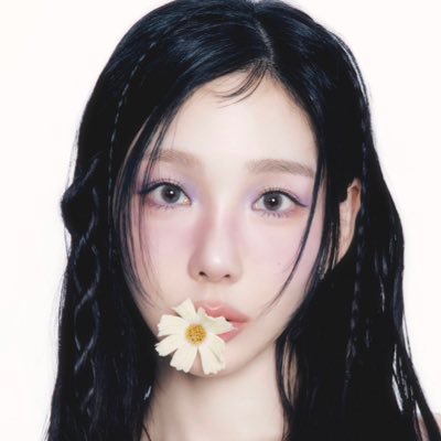taengab's profile picture. @TAEYEONsmtown