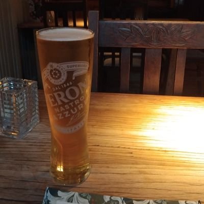 HereToHelp25_'s profile picture. Unfiltered