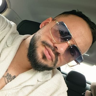 commetulesent's profile picture. ✌️