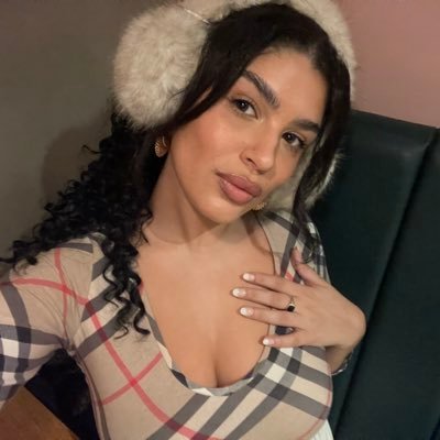 kyajbuller's profile picture. Co-host @the_readroom / Writer, editor / I also present and host events inc. @nike @dazed @mubi @beatsbydre @madricerveza etc