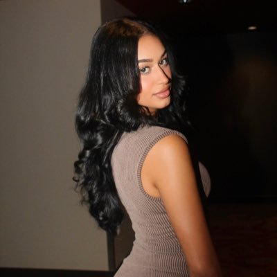 TheMayaLee_'s profile picture. i just cry on here