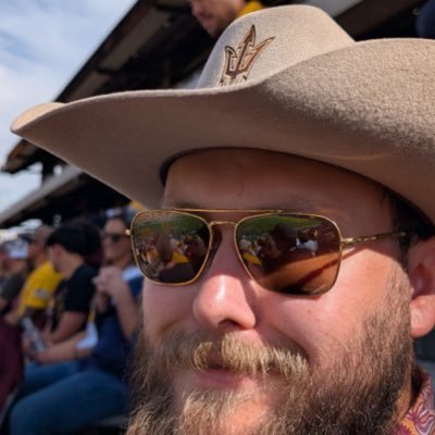 O2VFL's profile picture. Arizona Sports Masochist. Amateur semi-pro. Career highlights include throwing the clutch game losing interception for my intramural flag football team