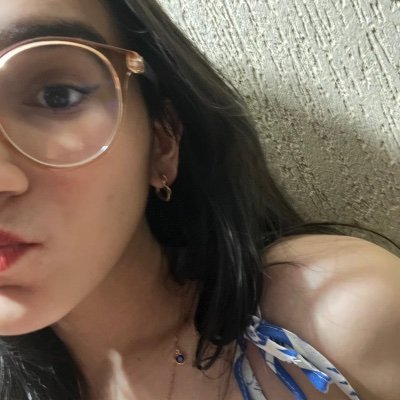 JuhSleepy's profile picture. Loucura desproporcional à beleza.