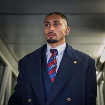 CrzyYsh's profile picture. Work in noise and let your failure make you silent ☝🏻
Mumbai City FC 💙 
Fc Barcelona ❤️💙

https://t.co/D7JPlIFJ2q