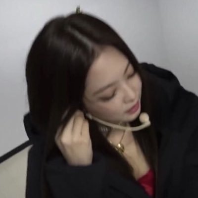 jenrubyoa's profile picture. 