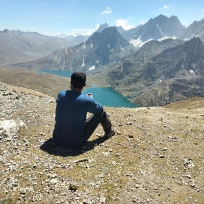 ultaraasta's profile picture. Some are left, right, centre or diagonal, but I am anti-diagonal.