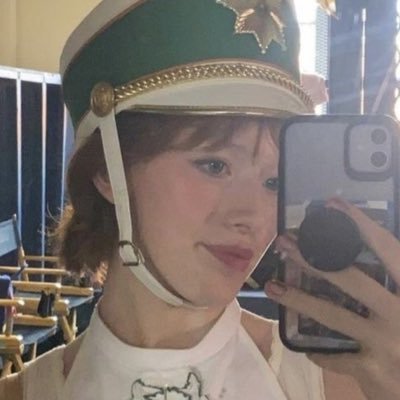 kllmytime's profile picture. #LUKE: & if i’m with you, i’ll never die ᥫ᭡ ｡ﾟ⊹ multi fandom fan acc !! (pop culture) has too many alts 🧚‍♀️