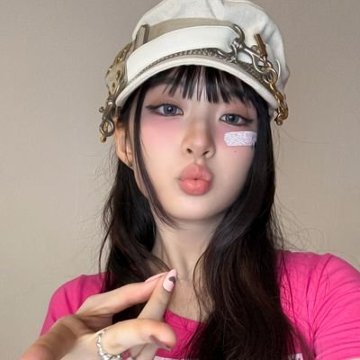 minhonobioo's profile picture. novia de rei, casada con minho y nico ups