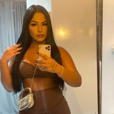 Brendinhaa77's profile picture. canceriana asc escorpião | Lara💖 | @Flamengo ❤️‍🔥