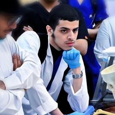 omarMshahri's profile picture. طالب طب @ksu_medicine | السنة الرابعة | قائد: A2)#med443) | متذوق و كاتب للشعر.