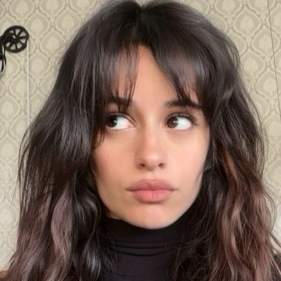 charmedbykarla's profile picture. 