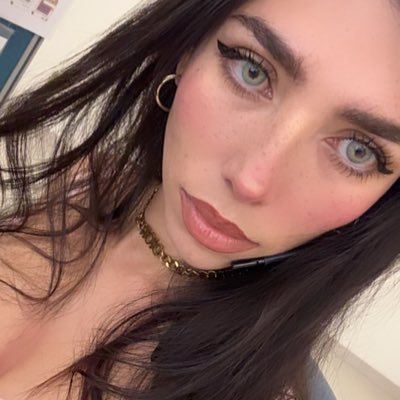 Sensegrrrl's profile picture. 