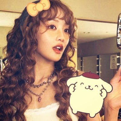 kuromijens's profile picture. lesbian • multifandom but mostly wlw contents