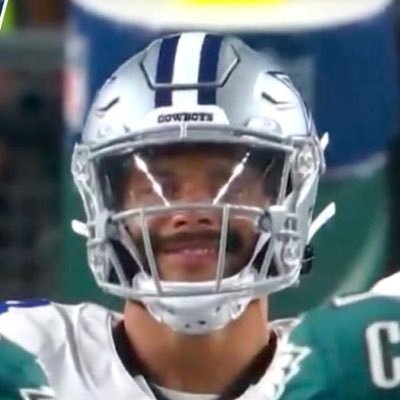 JuanChaiinzz's profile picture. @ucmerced alum’ | Offensive Coach @FootballMarquez