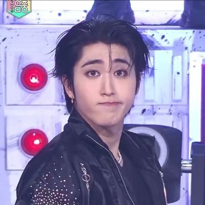 UKYIOSUNG's profile picture. eu: @diorstray

25 yo  •  Army •  Black Rose •    Stay  ˋˏ𝗆𝖺𝗅𝗎𝖼𝖺 𝗉𝖾𝗅𝗈 𝗐𝗈𝗈𝗌𝗎𝗇𝗀ˎˊ     εïз  𝖾𝗎, 𝖩𝗎𝗇𝗀𝗄𝗈𝗈𝗄 𝖾 𝗇𝗈𝗌𝗌𝖺 cervejinha 🍻🐰