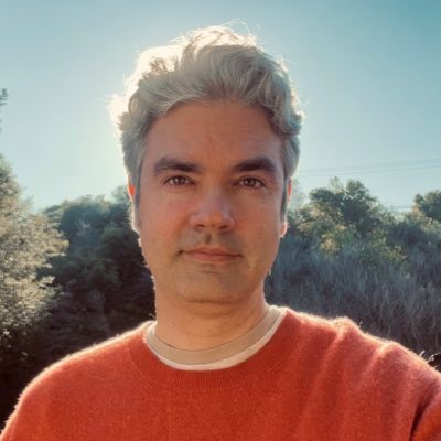 epsilondust's profile picture. Teaching the obscurity. https://t.co/vWAMOhA52G