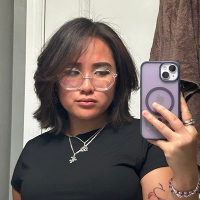 m4eson's profile picture. lover