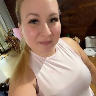 JegedeJ66099's profile picture. 