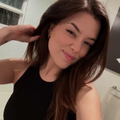 Summerlaurr's profile picture. Let love lead ❤️😍🥰