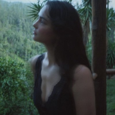 antlerlottie's profile picture. the infallible logician told me mandy's iphone is the second coming of son hyeju