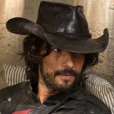 _braavos's profile picture. esportes, mengudo e séries