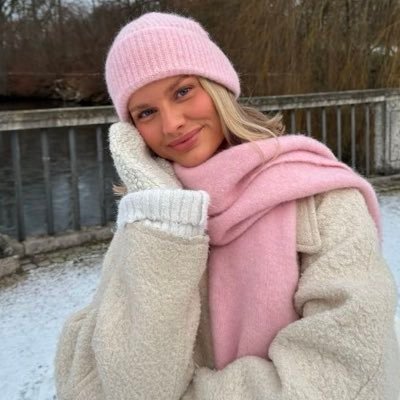 timewarpoets's profile picture. #1 this is how you lose the time war stan | 115/100 📖 | booktwt | f1 girlie | 18+ |