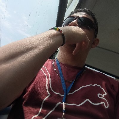 AnthoniPina's profile picture. No envídies a nadie, si no conoces el sacrificio que ah echo para tener lo que tiene. En una relación 👩‍❤️‍👨 nuestros corazones unidos 🇵🇪👩‍❤️‍👨🇻🇪💕