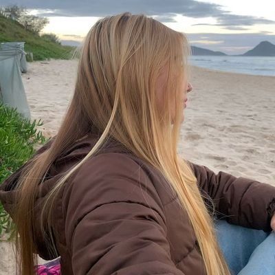 karolin7a's profile picture. 