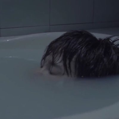 bloothatibleh's profile picture. i’ll just become anything