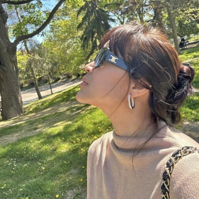 flossie_101's profile picture. I am of Canadian and Filipino descent, and with my learning and hard work, I will continue to move forward.