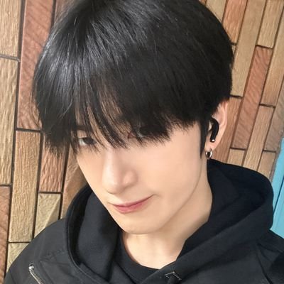 yunuhae's profile picture. 유누유누유누유누유누유누유누유누🖤✨