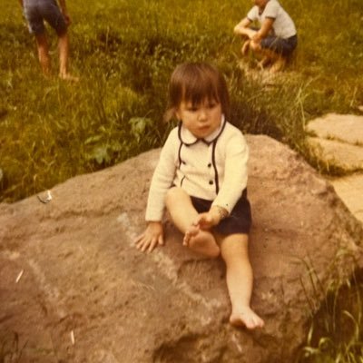 ANGELLUNAMOON8's profile picture. Seems of golden But there's struggle all around Sunset Jesus, came to me He once was a waiter, now he's a savior making money on the street