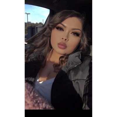 Inlexxyoutrust's profile picture. gods favorite 🩵 #77 has my heart 💛💜