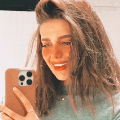 maysakhajah's profile picture. create your own reality..