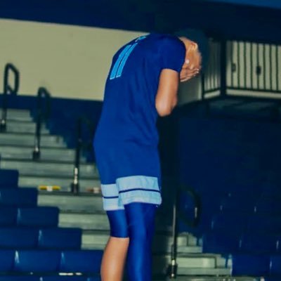 devincromartie5's profile picture. C/O 2030🏀🎓•6’1 WING/GUARD•843📌