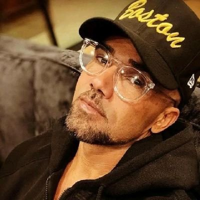 shemarmoore350's profile picture. let's flirt, goofball, inspire, dream, succeed together.. page for supporters, connecting with real fans. A proud fan gives peace of mind 🤲