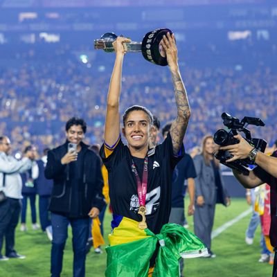 YoSoyMich03's profile picture. Si yo sé que tú eres, y tú sabes que yo soy, ¿quien va a saber quien soy, cuando tú no estes...?
@YoSoyMichTransm